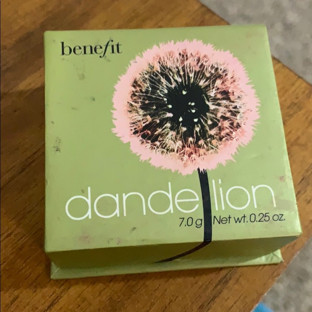 Benefit blush - Picture 3 of 7